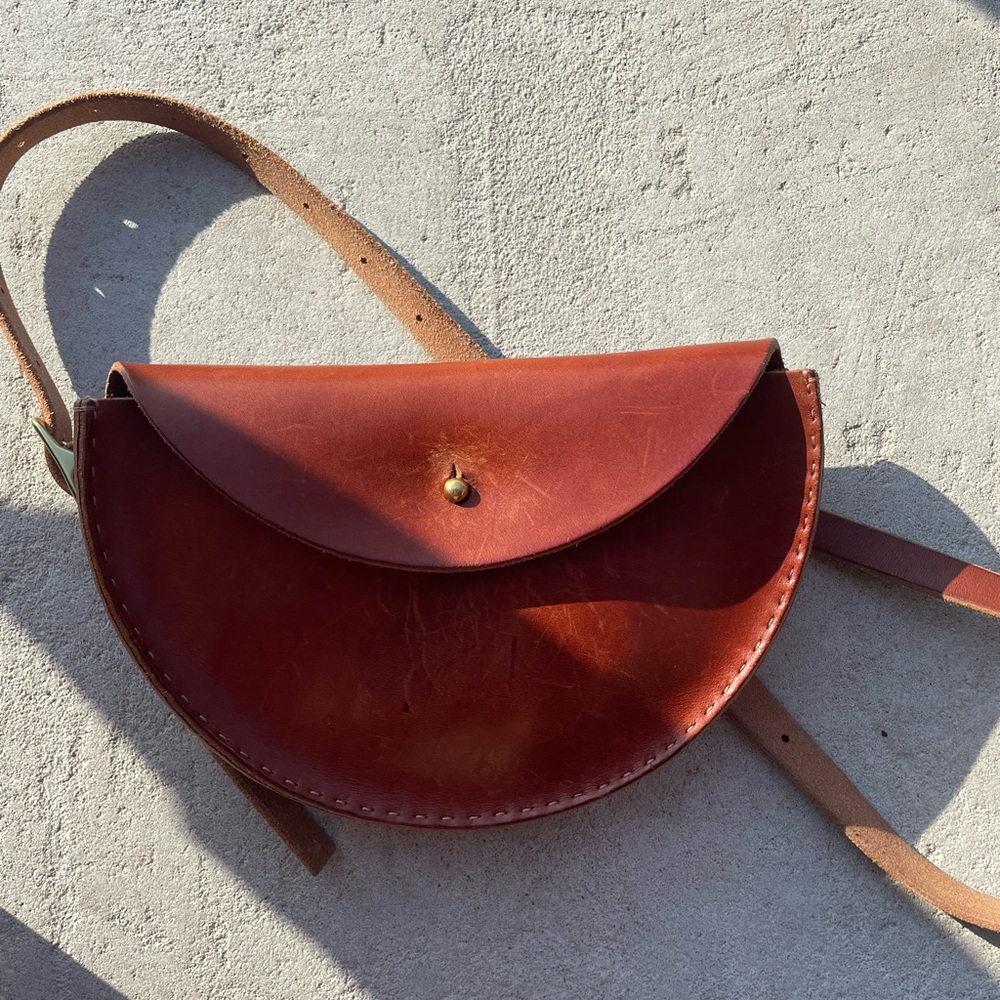 Tree Fairfax extended half moon belt bag